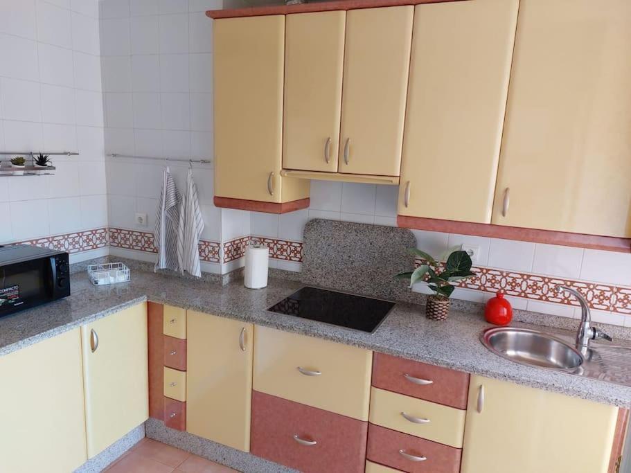 Apartamento Con Vistas Al Mar. Salobreña Eksteriør bilde